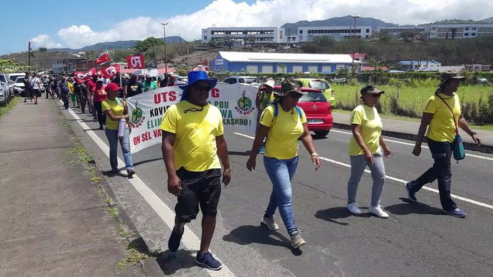 Baillif,  Rassemblement avec le mouvement Culturel Voukoum en soutien  avec le  personnel de  santé.