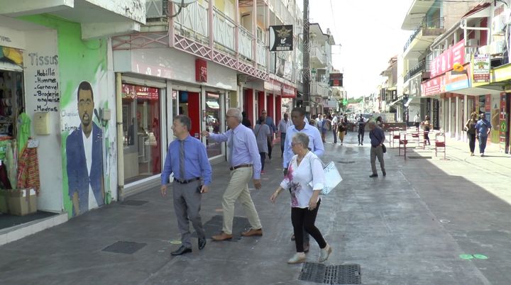 Basse-Terre :Réunion  avec le sous-préfet Maurice TIBUL