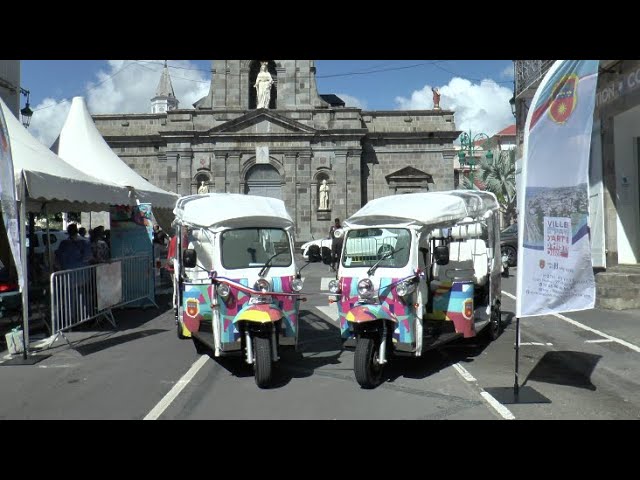 Basse-Terre : Lancement du service de navettes électriques Tuk-Tuk.