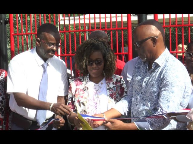 Vieux-Habitants : Inauguration du City Stade de Cousinière.